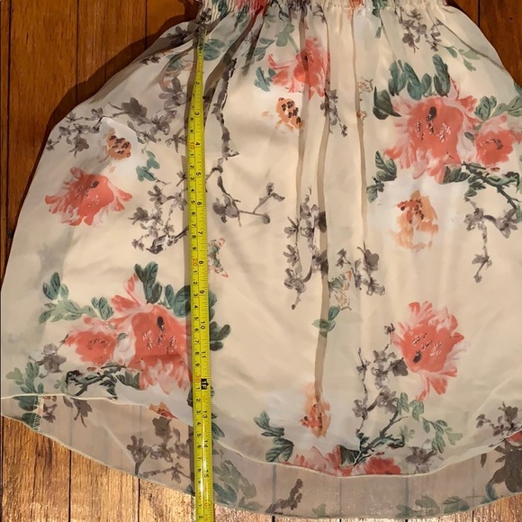 Small Floral Dress - Picture 5 of 5